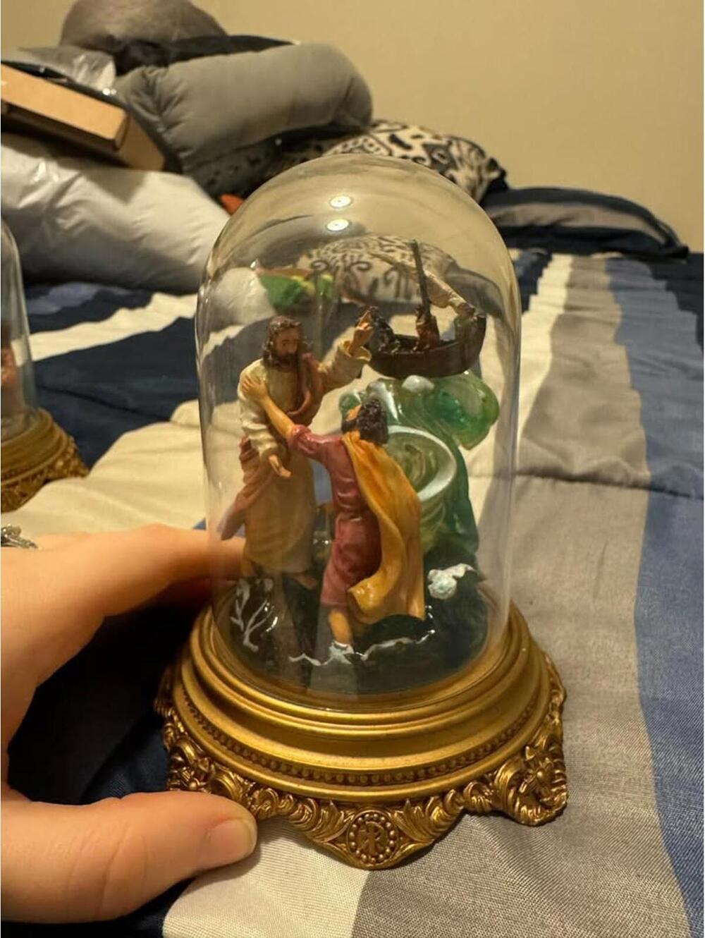 Vintage Franklin Mint Glass Dome Figures - Set of 6 - Mint Condition - Picture 2 of 9